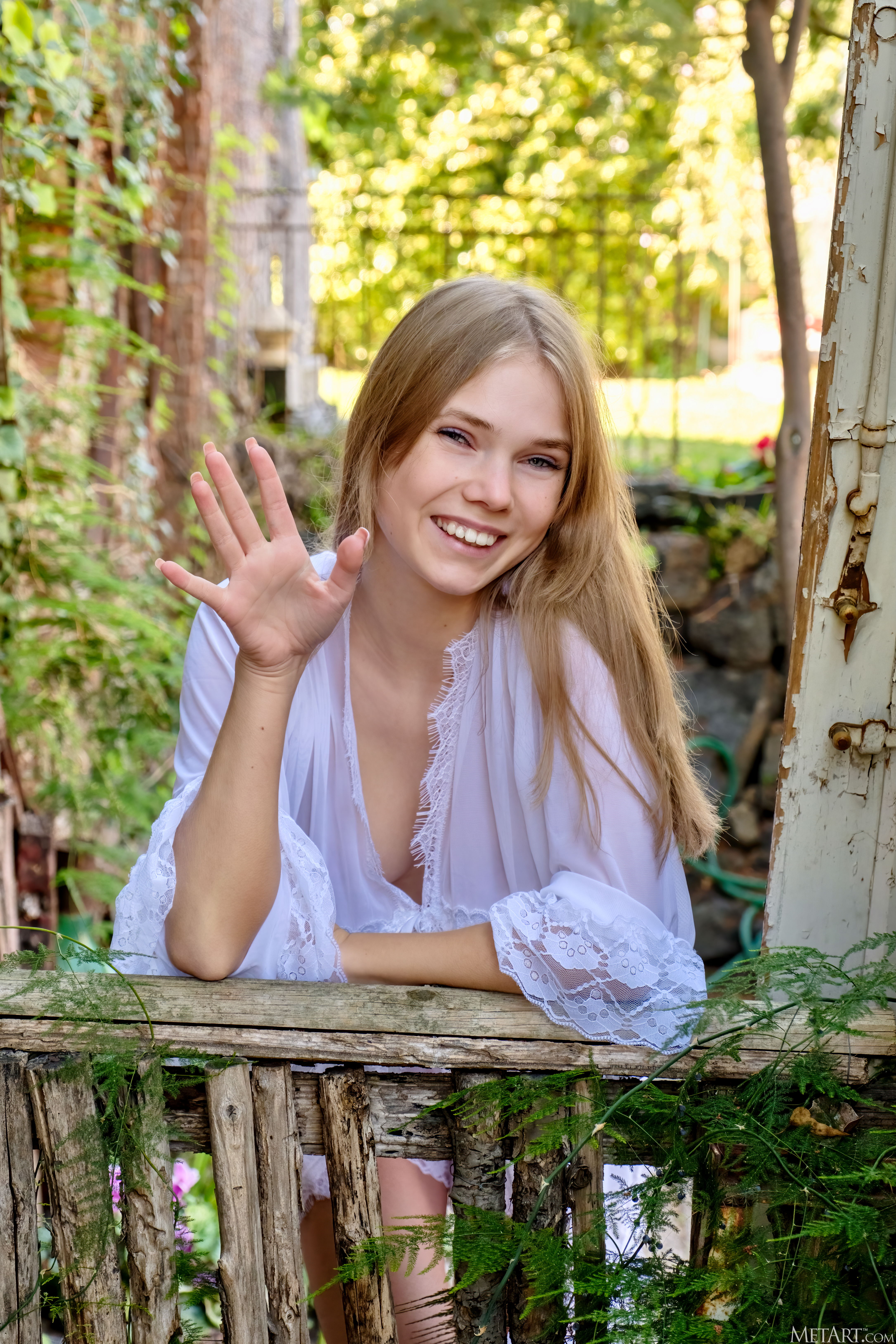 amateur photo MetArt_Sheer-Temptation_Luise_high_0003