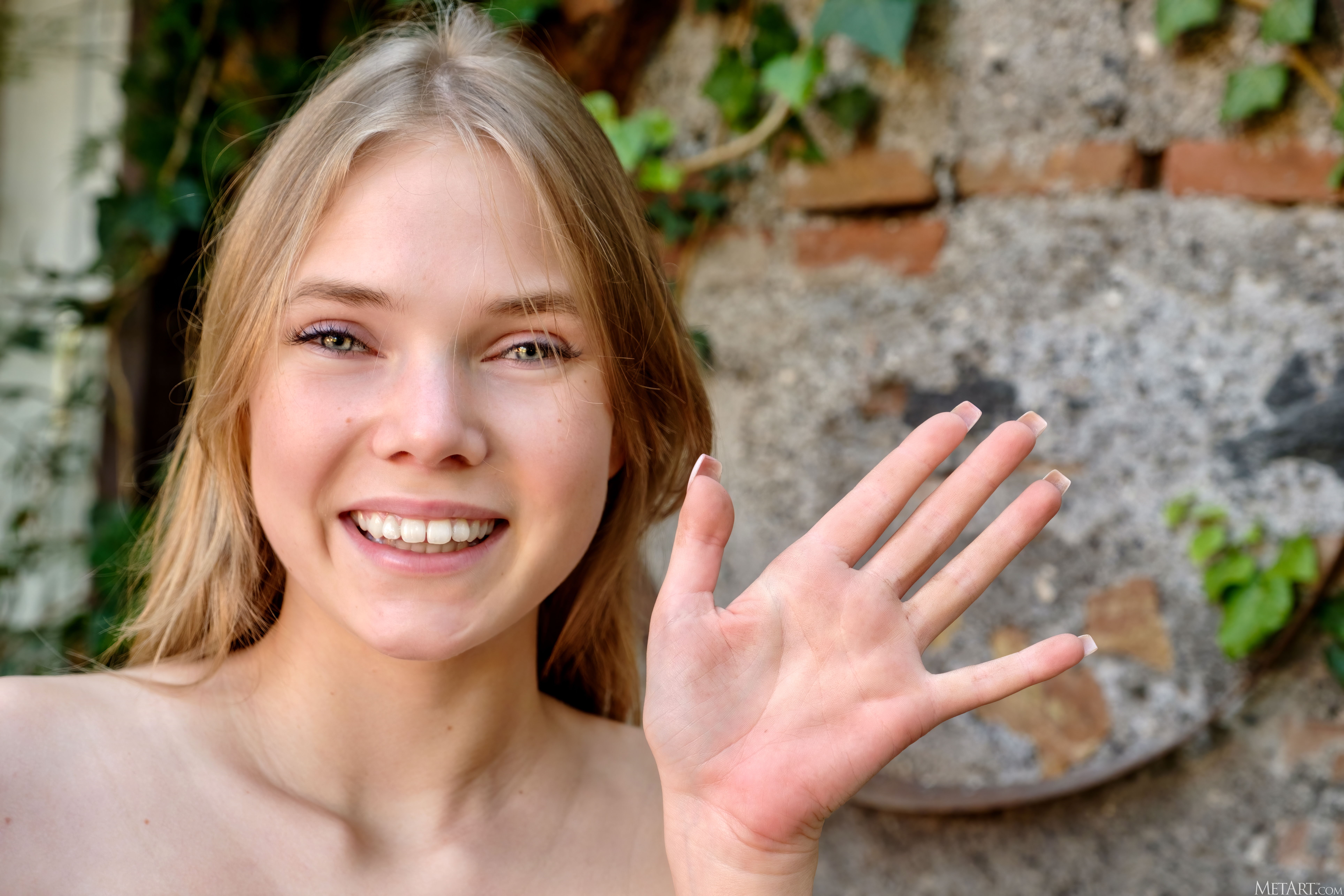 amateur photo MetArt_Sheer-Temptation_Luise_high_0122