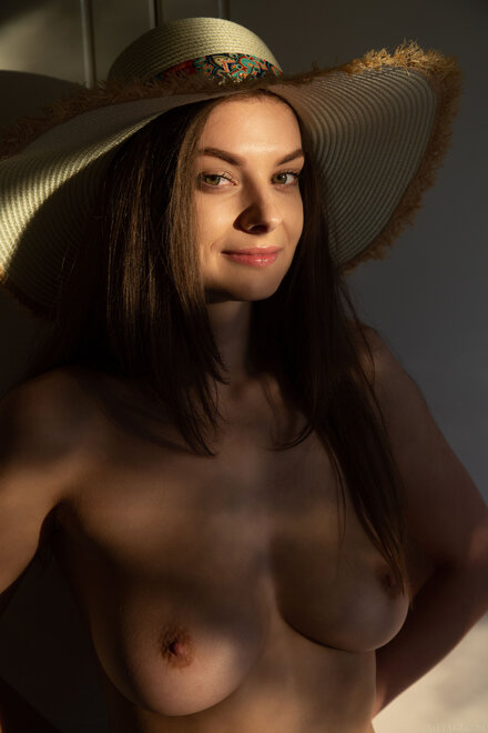 MetArt_Presenting-Veronika-Glam_Veronika-Glam_significant_0069