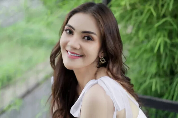 amateur photo Puspita-Sarry-1-3379046256