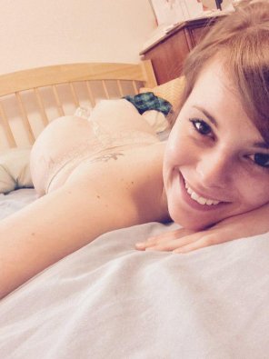 foto amateur Ass with pretty smile