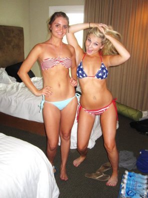 amateur pic Left or right?