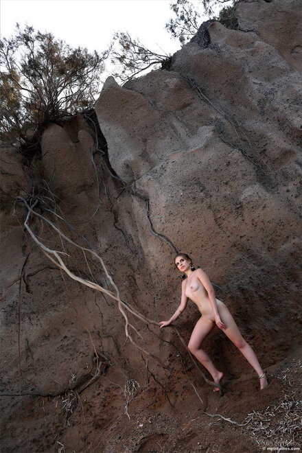 Aristeia_Across-the-Universe_078