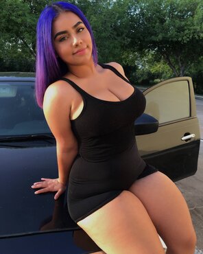 Bounce me in the backseat papi ðŸ‘ðŸ’œ