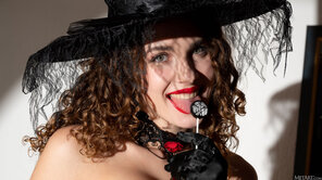 foto amatoriale Guinevere Huney - witch - halloween14