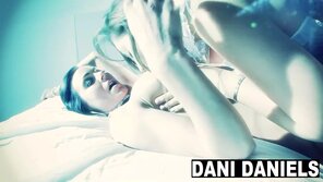 Kendra Lust, Dani Daniels 473