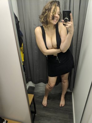 foto amateur [F] Having fun in the changing room