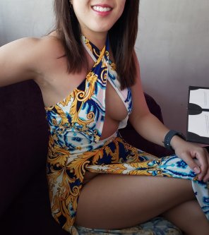photo amateur just a casual dinner dress [oc]; album in comments