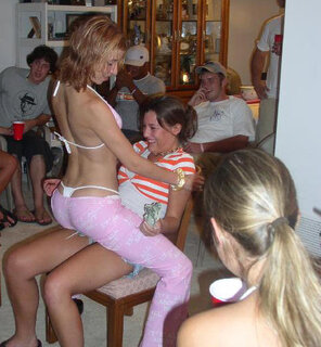 amateur photo stripper-party-12335952261325665624