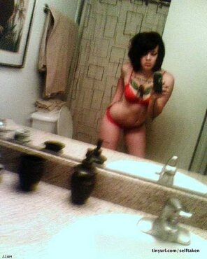 foto amatoriale Selfshot_mirror00822