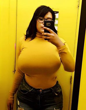 amateur pic Changing Room