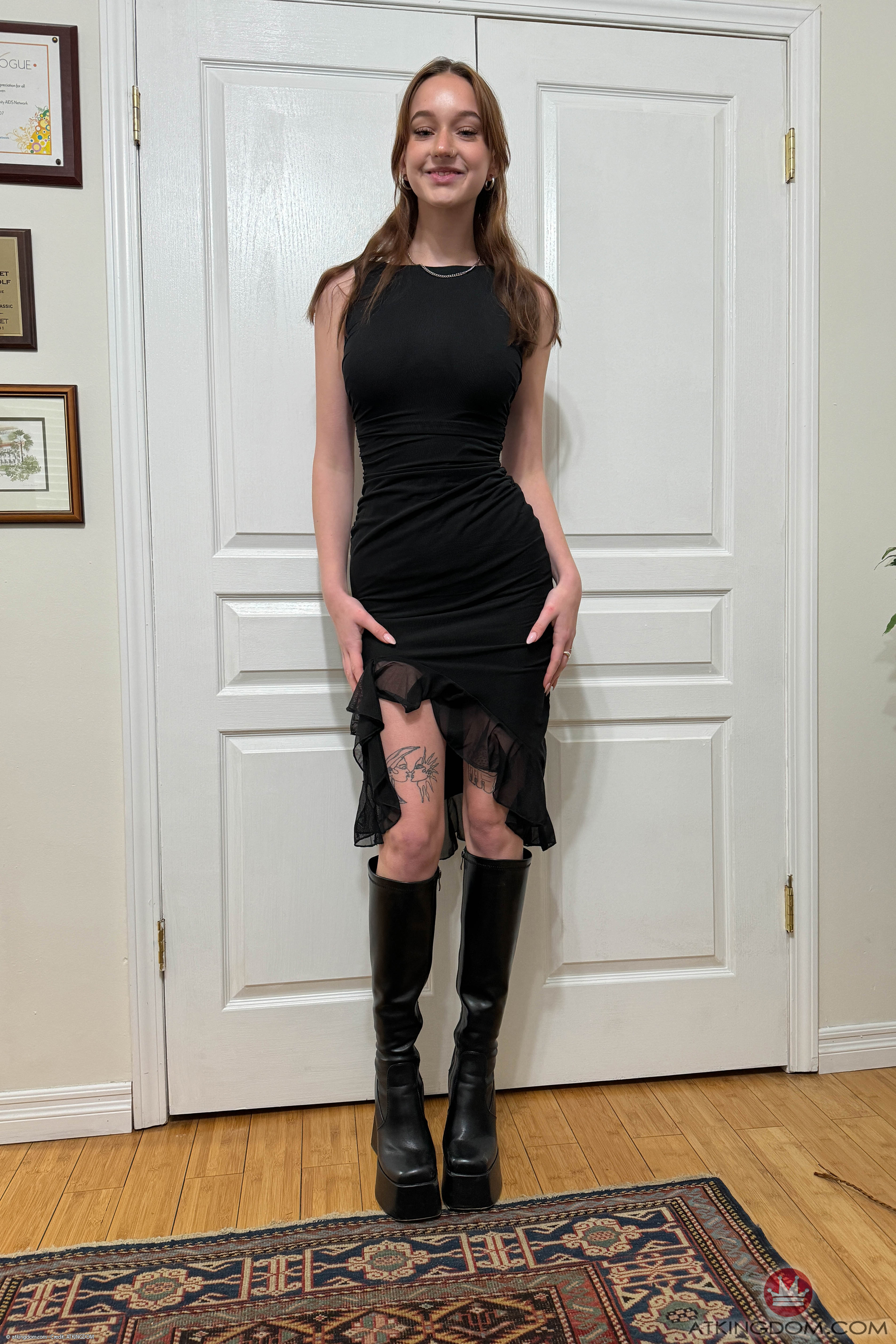 amateur photo mel118ATK_407387001