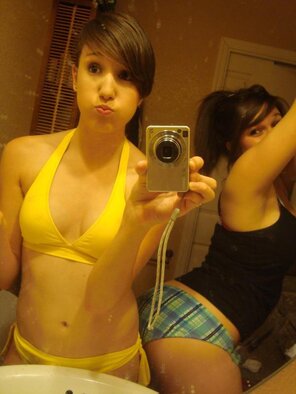foto amateur sexy teen mirror selfies 2