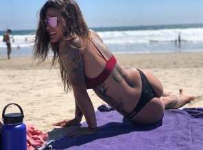 foto amateur Irresistible tanning on the beach