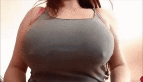 zdjęcie amatorskie Most Epic Gigantic Titty Drop 