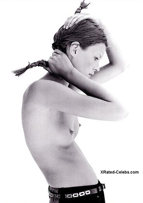 アマチュア写真 Kate Moss nude tits 013