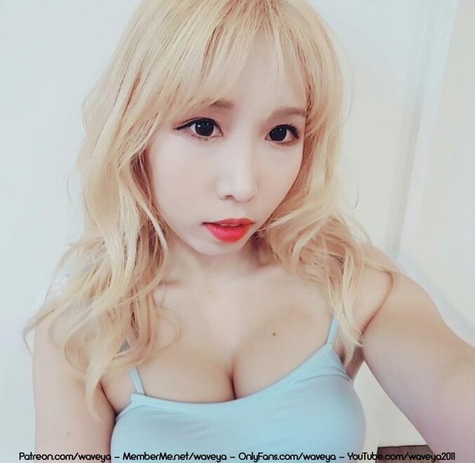 WAVEYA2011 slut MiU nude private