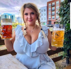 amateur photo Shes likes beer