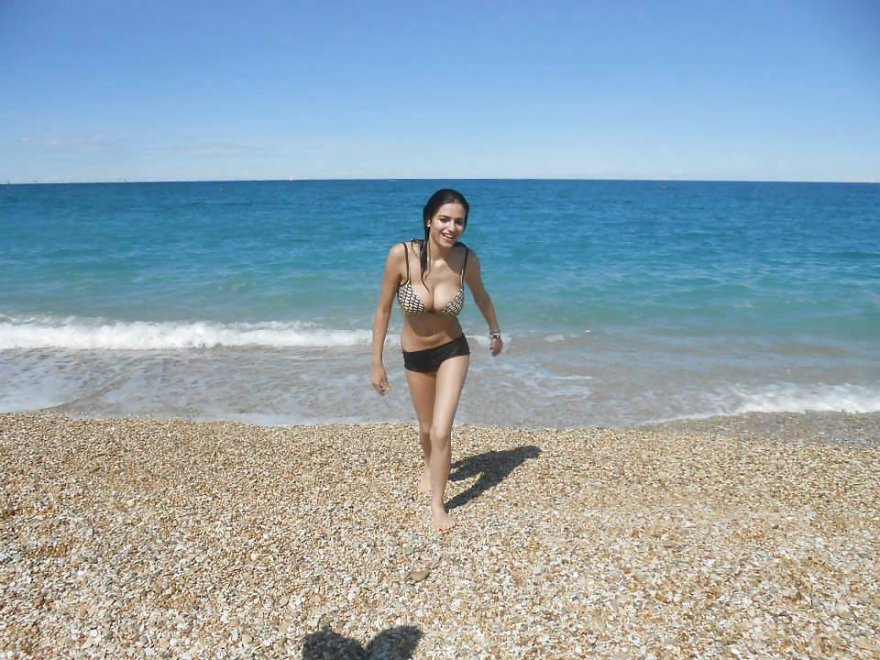 Busty italian girl on the beach