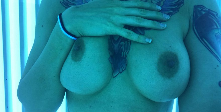 Tanning the titties :)