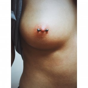 zdjęcie amatorskie Skin Abdomen Body piercing Nose 