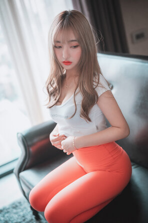 amateur photo DJAWA Photo - HaNari (하나리) - Red Orange & Cool Mint Part 1 (8)
