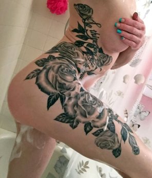 amateur pic Hard to beat a girl with ink.