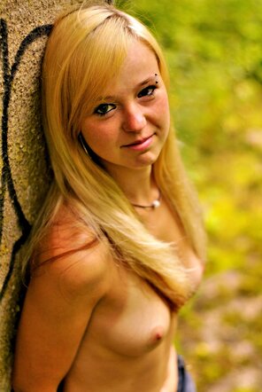 foto amateur Tina in the Woods-104