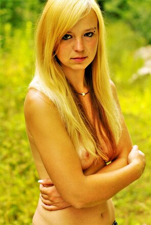 foto amateur Tina in the Woods-189