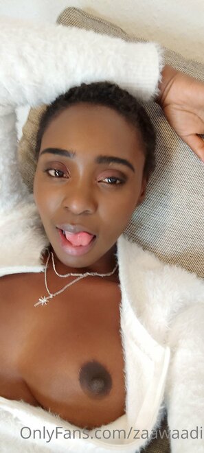 2304x5120_11f6ed0ab271ac07ff7e52f0f2e184da