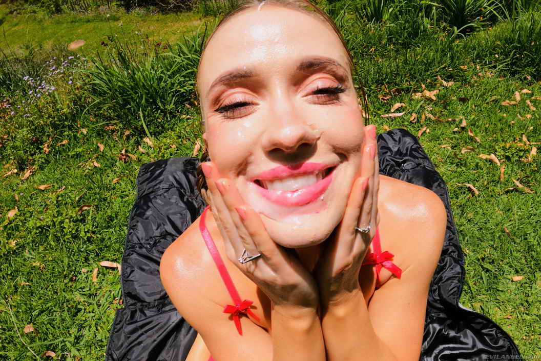 amateur photo Me In Sun (195)