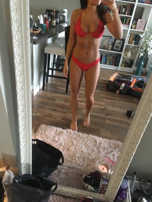 amateur-Foto Red Bikini