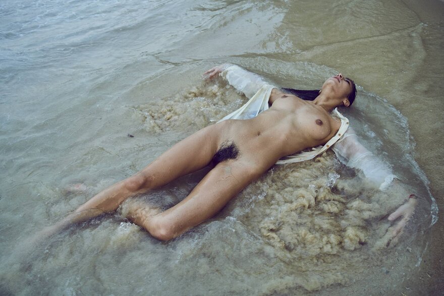 Emilie Payet nude
