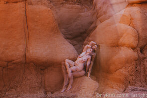 アマチュア写真 lilliasright-12-02-2020-21873007-Psychedelic nude in nature