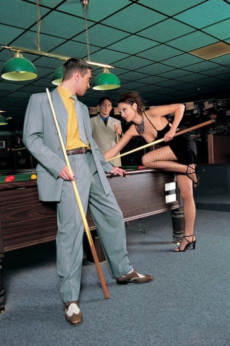 amateur photo 15835373_001_0223