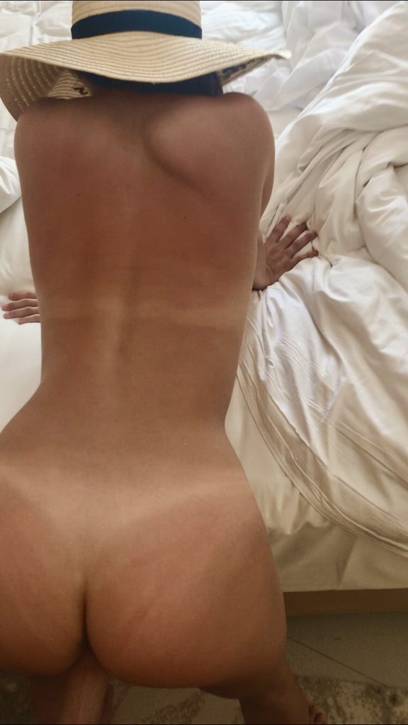 Vacation Tanlines Porno Photo