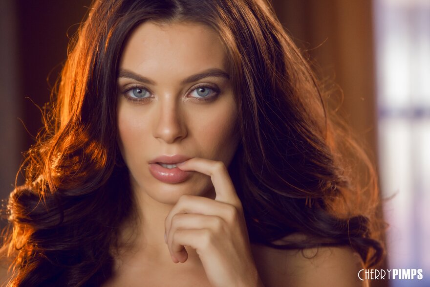 cotm_0717_lanarhoades_48