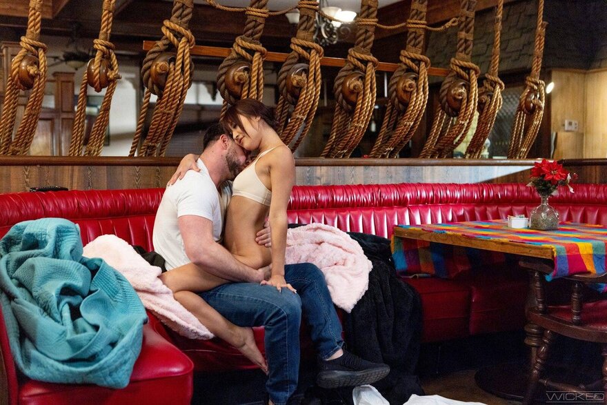 042_fc9944e14c4e849f604f4d83fadb2884