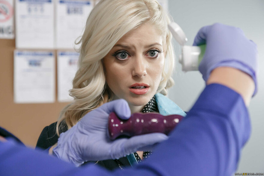 amateur photo CHARLOTTE STOKELY PIC248