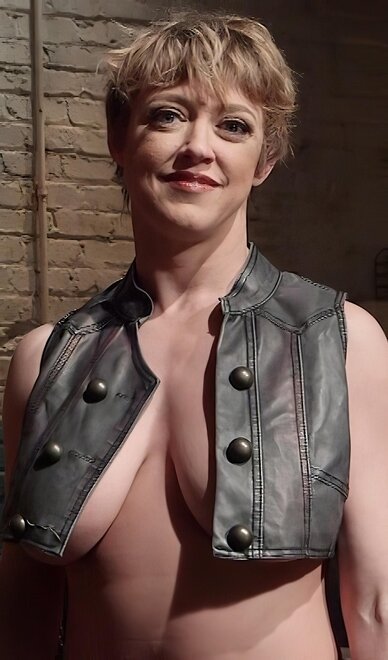 enlarge-thatguywhodoesntcare - Dee Williams - Perfect Milf - 1⁄2 - 0536 - dee-williams-mix-00610-enlarge