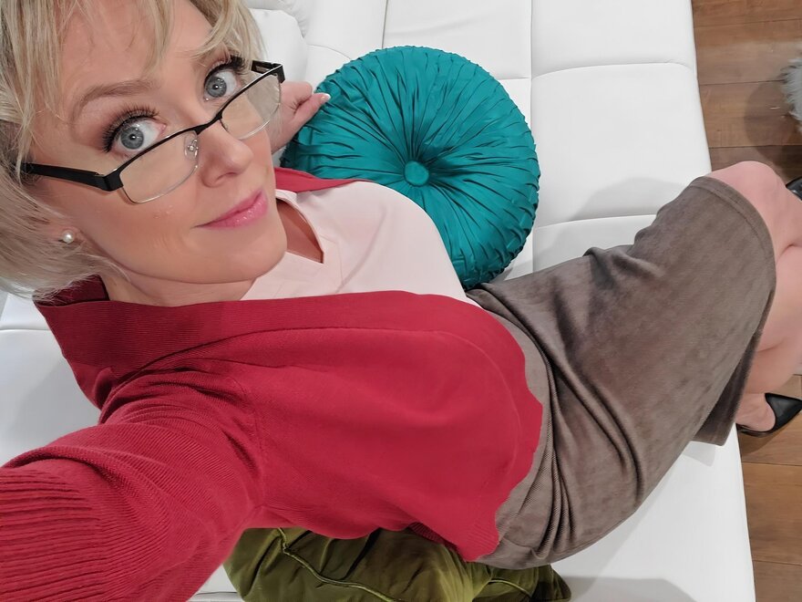 enlarge-thatguywhodoesntcare - Dee Williams - Perfect Milf - 2⁄2 - 0037 - dee-williams-mixxx-00029-enlarge