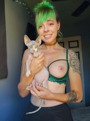 amateur photo Showing off my naked pussy