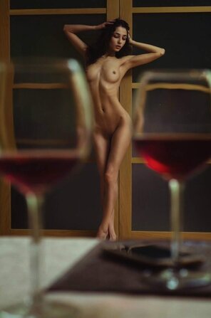 zdjęcie amatorskie red wine