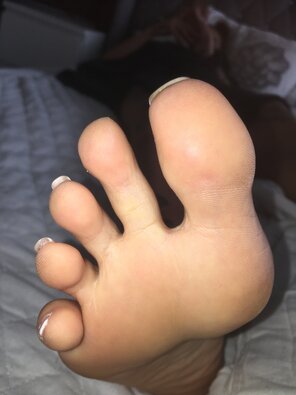 amateurfoto Sexy toes spreading
