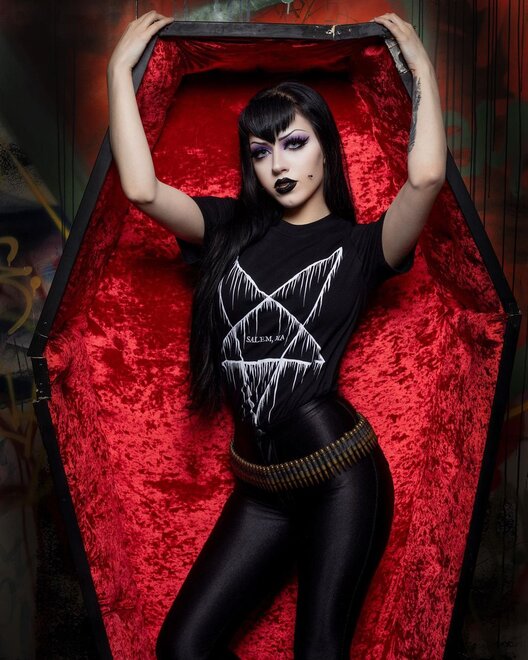 kyrie_koffin_278505818_552351369898675_3251446223237387815_n