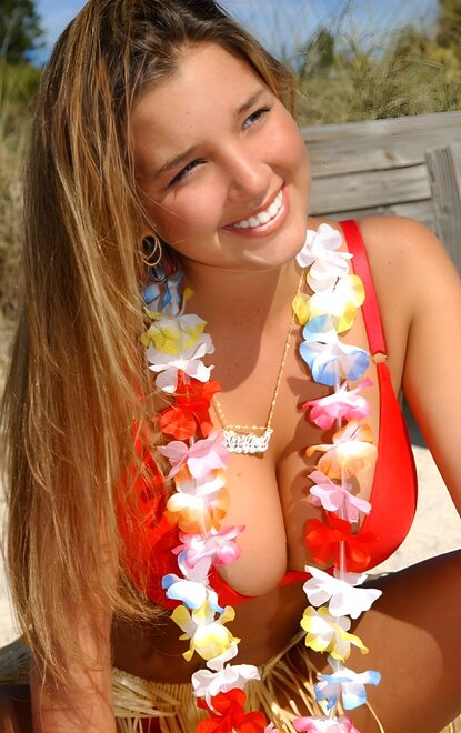 Christina Lucci 159 (18)