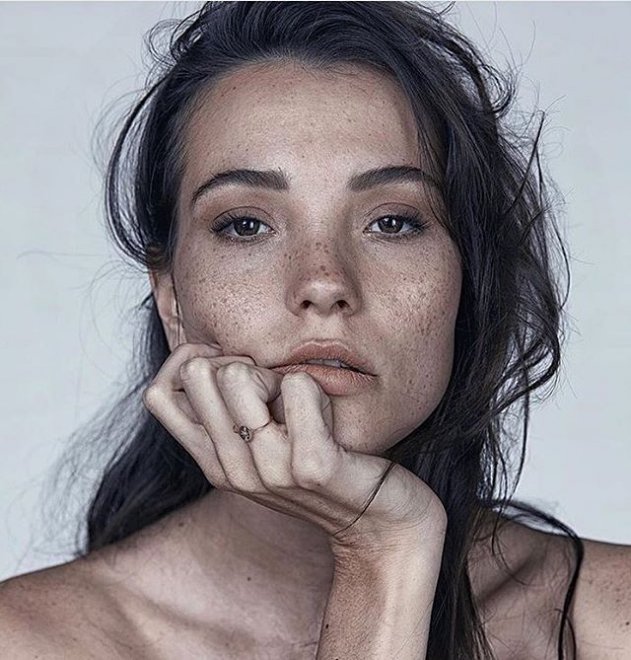 Mariane Fassarella nude