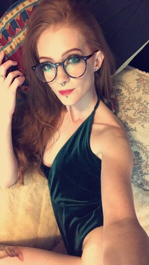 amateur pic Wanted to share one of my fave bodysuits - just hoping not to give off any leprechaun vibes hehe