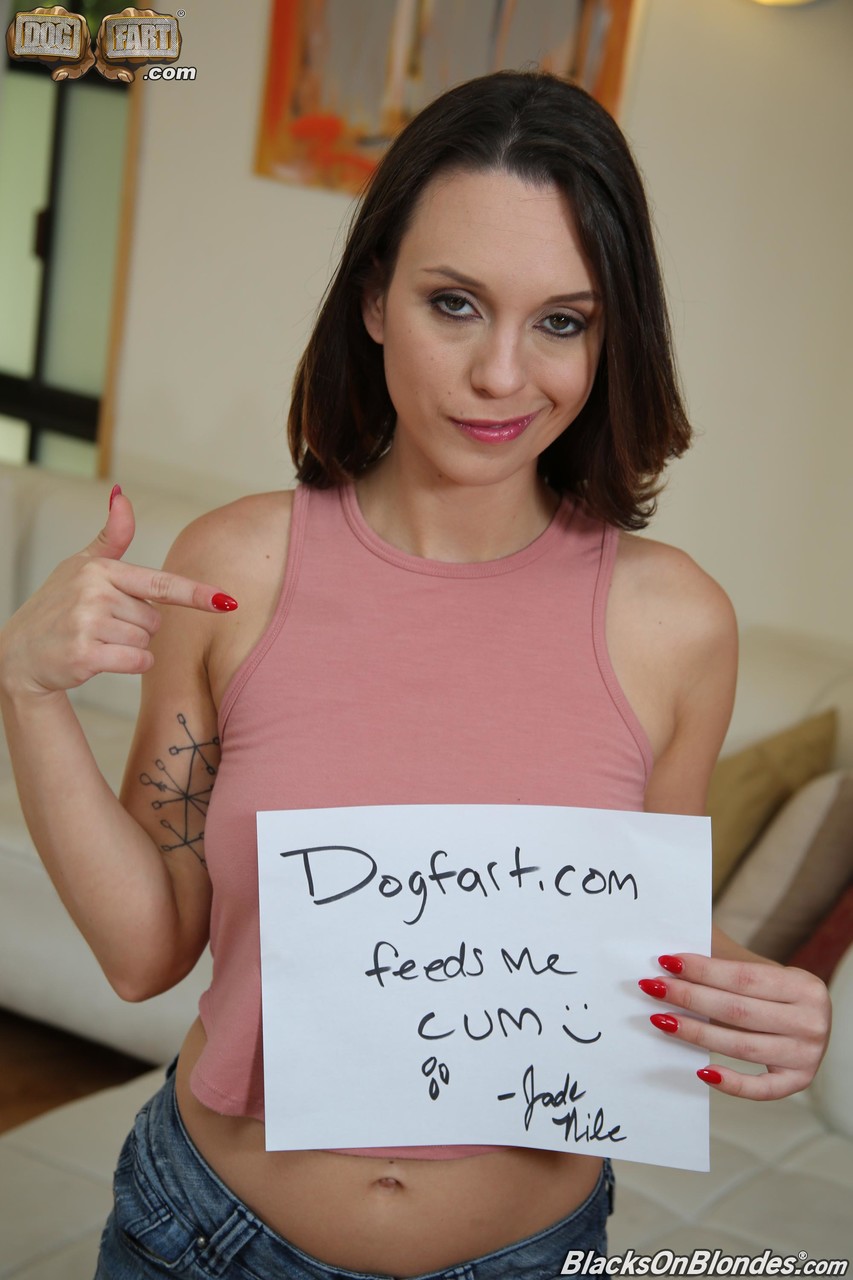 amateur photo JADE NILE PIC903