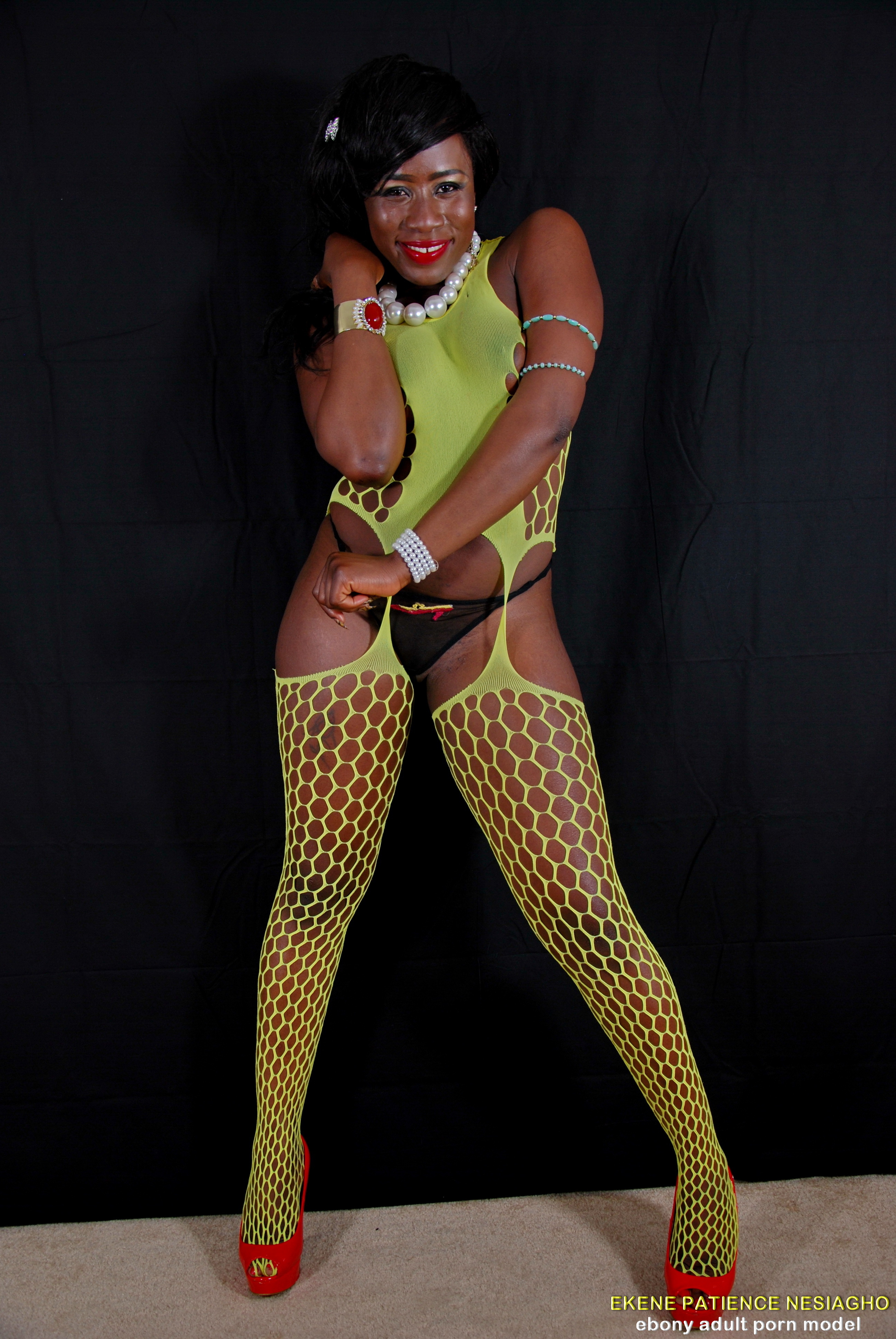 amateur photo Ekene Patience Nesiagho 20150404-00204